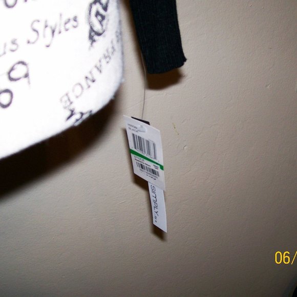 NWT Black Sweater Top - Picture 5 of 5